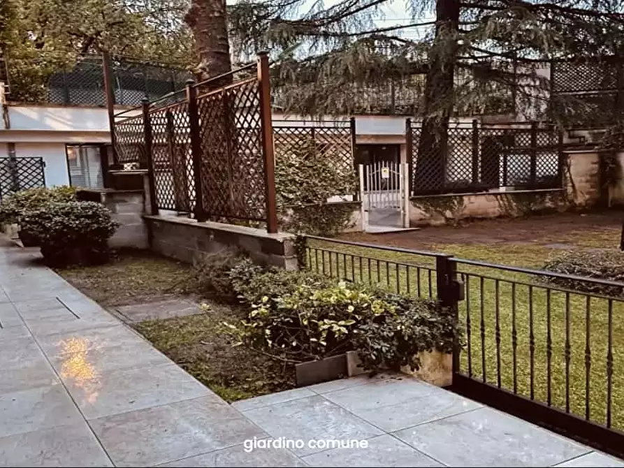 Immagine 12 di Appartamento in affitto  in Via Privata Chioggia9 a Milano