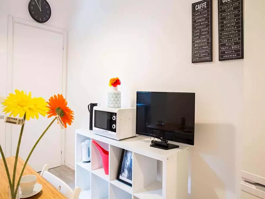 Immagine 20 di Camera in affitto  in Via Salvatore Barzilai15 a Milano