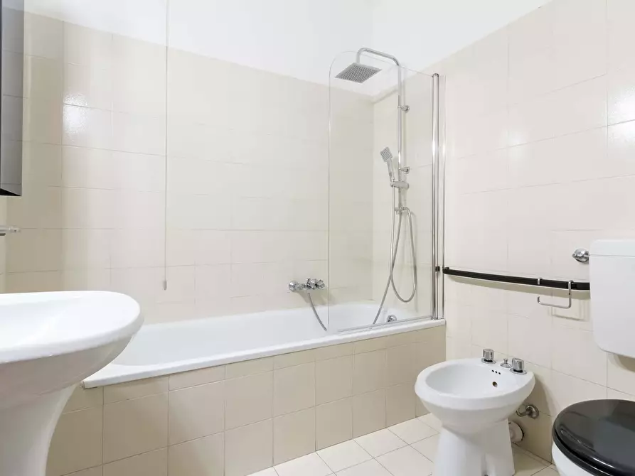 Immagine 7 di Camera in affitto  in Via dei Missaglia13 a Milano