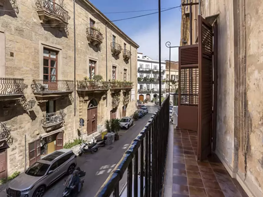 Immagine 13 di Appartamento in affitto  in Via Giuseppe Garibaldi47 a Palermo