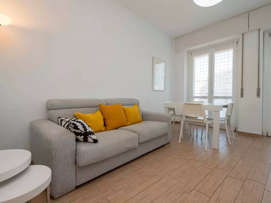 Immagine 5 di Appartamento in affitto  in Viale Legioni Romane55 a Milano