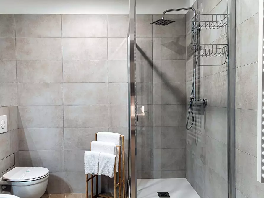 Immagine 18 di Appartamento in affitto  in Via Milano18 a Como