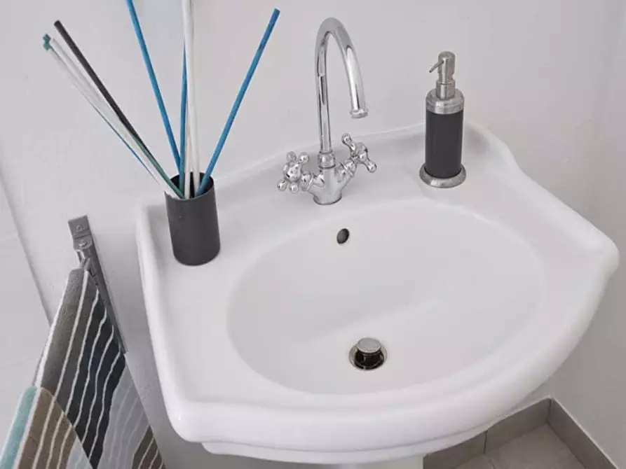 Immagine 18 di Camera in affitto  in Via Mauro Macchi2 a Milano