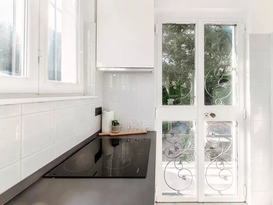 Immagine 14 di Appartamento in affitto  in Via Crotto Urago17 a Barni