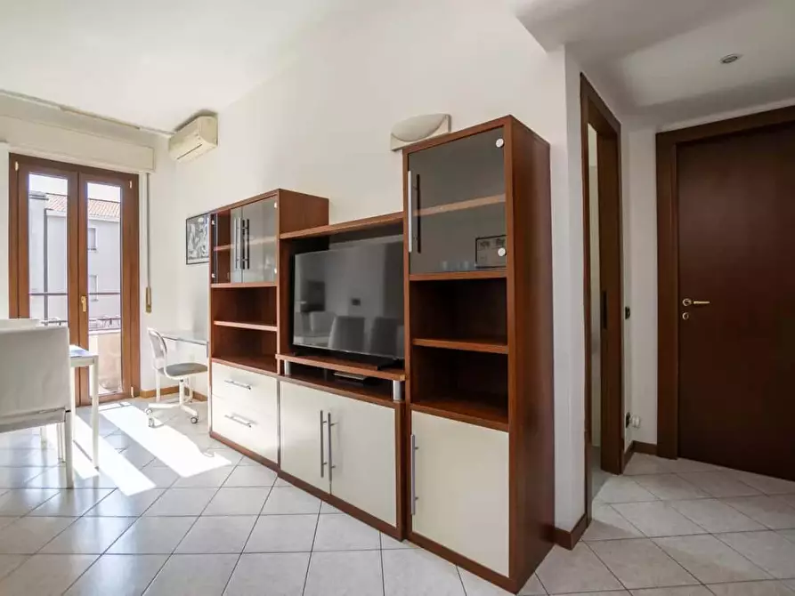 Immagine 10 di Appartamento in affitto  in Via Cadibona16 a Milano