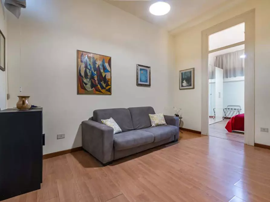 Immagine 2 di Appartamento in affitto  in Via Giovanni Bonanno100 a Palermo