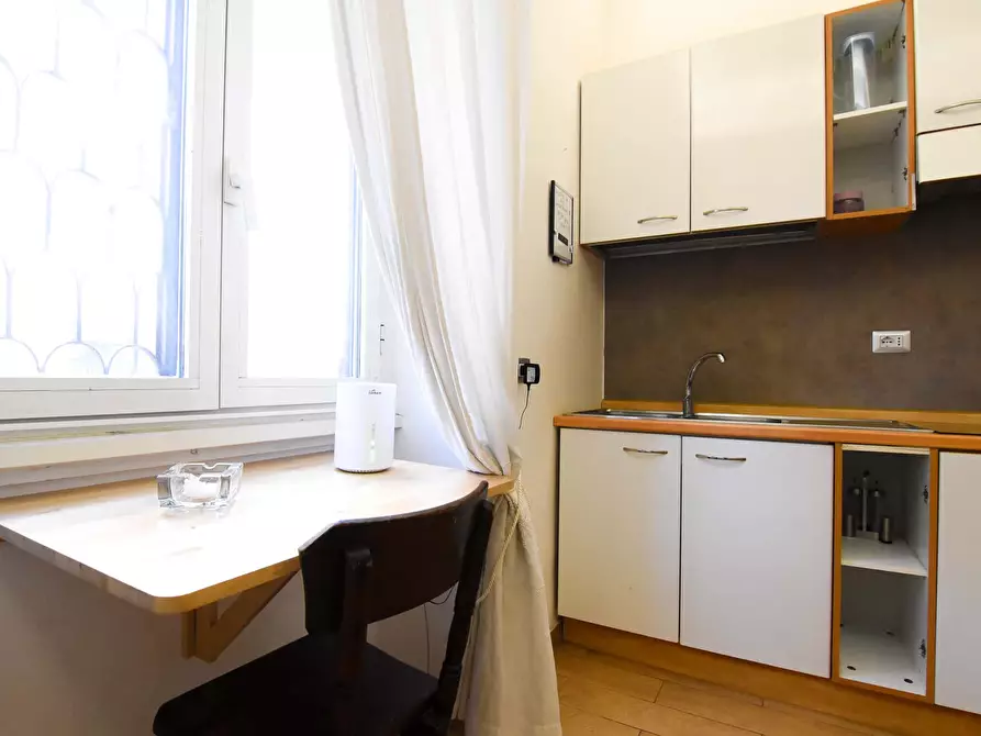 Immagine 11 di Appartamento in affitto  in Via dei Gozzadini31 a Roma