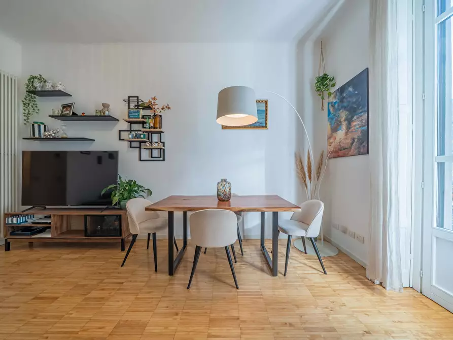 Immagine 8 di Appartamento in affitto  in Via Emilio Cornalia12 a Milano