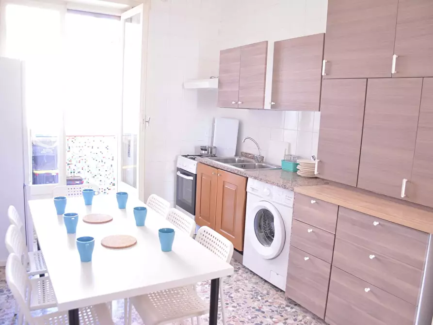 Immagine 4 di Camera in affitto  in Via dei Passeri3 a Cagliari