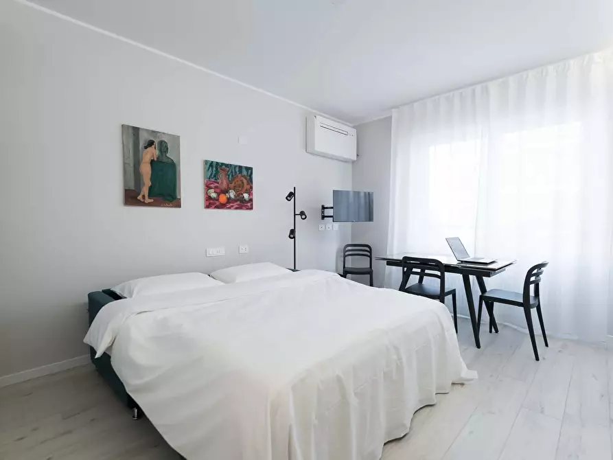 Immagine 4 di Appartamento in affitto  in Via Alfredo Comandini4 a Milano