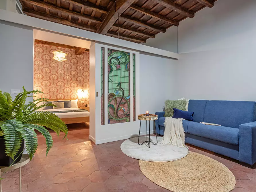 Immagine 1 di Appartamento in affitto  in Via della Madonna dei Monti15 a Roma