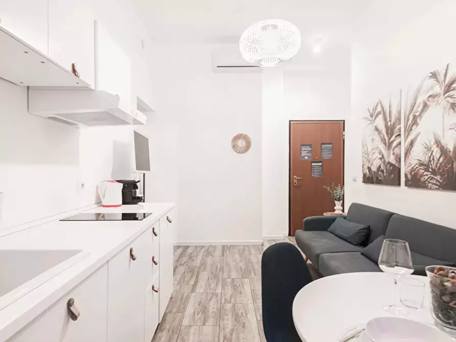 Immagine 9 di Appartamento in affitto  in Viale Tunisia36 a Milano