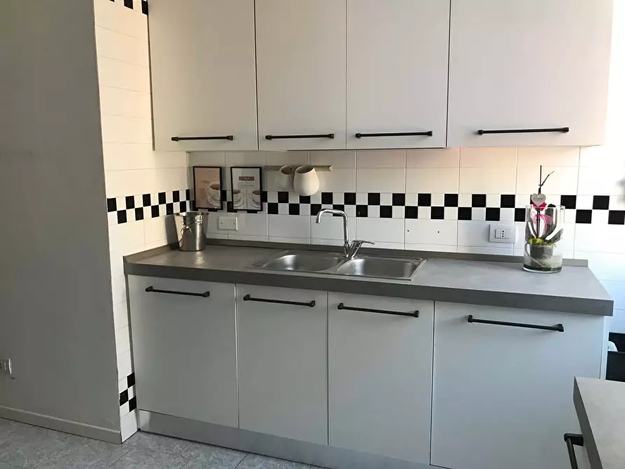 Immagine 8 di Appartamento in affitto  in Via Marcantonio dal Re16 a Milano
