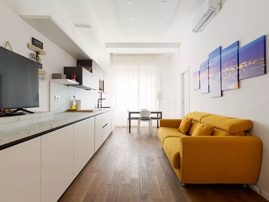 Immagine 1 di Appartamento in affitto  in Viale Tunisia25 a Milano