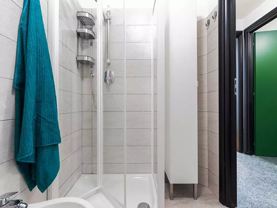 Immagine 23 di Camera in affitto  in Via dei Fontanili1 a Milano