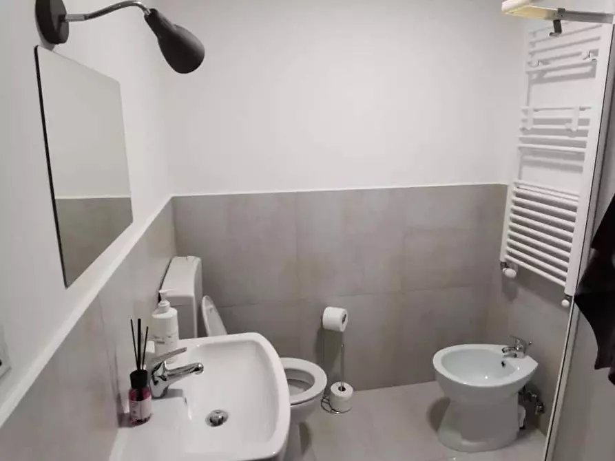 Immagine 5 di Camera in affitto  in Corso Giuseppe Siccardi4 a Torino