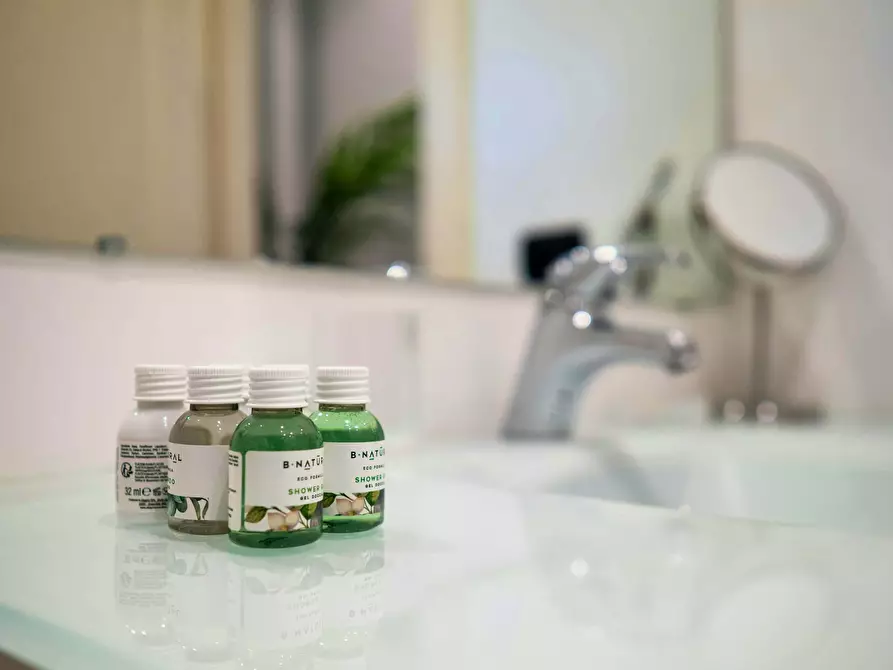 Immagine 37 di Appartamento in affitto  in Piazza XXV Aprile a Milano