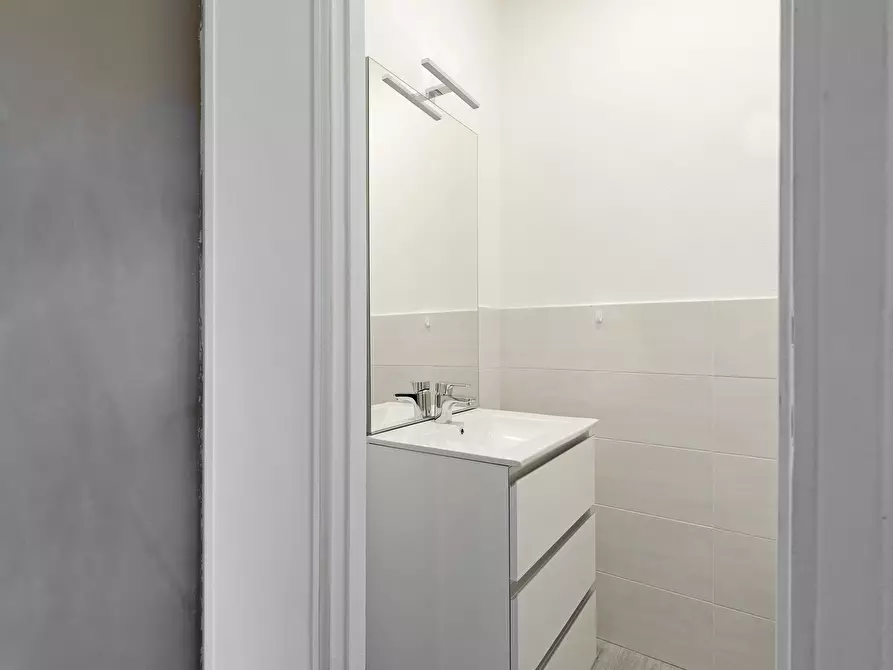 Immagine 8 di Camera in affitto  in Viale Carlo Troya2 a Milano