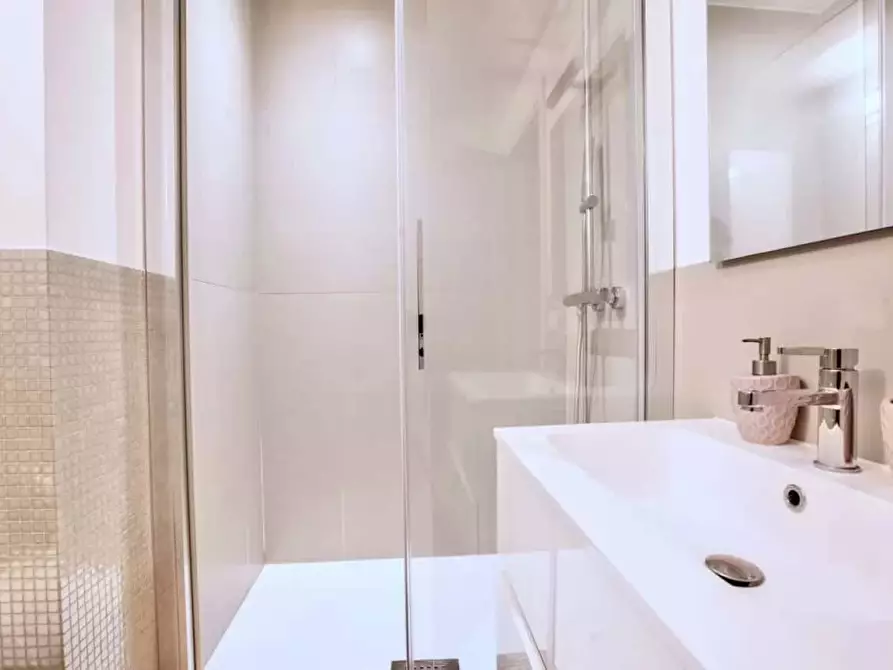 Immagine 4 di Appartamento in affitto  in Via Carlo Tenca7 a Milano