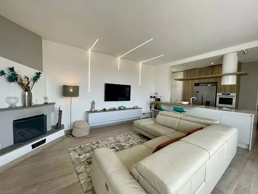 Immagine 4 di Appartamento in affitto  in Via Torri in Sabina14 a Roma