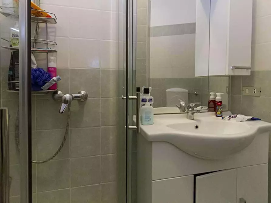 Immagine 12 di Camera in affitto  in Via Perugino a Milano