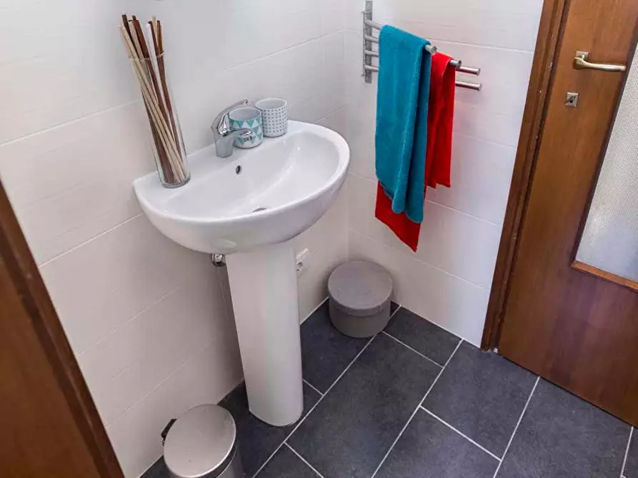 Immagine 24 di Camera in affitto  in via Rosa Vergani Marelli2 a Milano