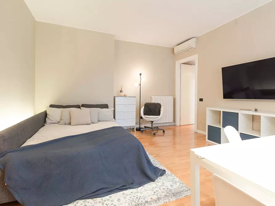 Immagine 30 di Appartamento in affitto  in Via Pietro Custodi3 a Milano