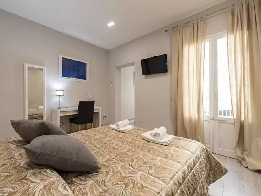 Immagine 6 di Camera in affitto  in Via Ricasoli59 a Firenze