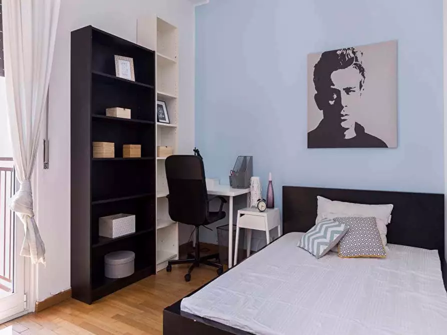 Immagine 4 di Camera in affitto  in Via Volterra12 a Milano