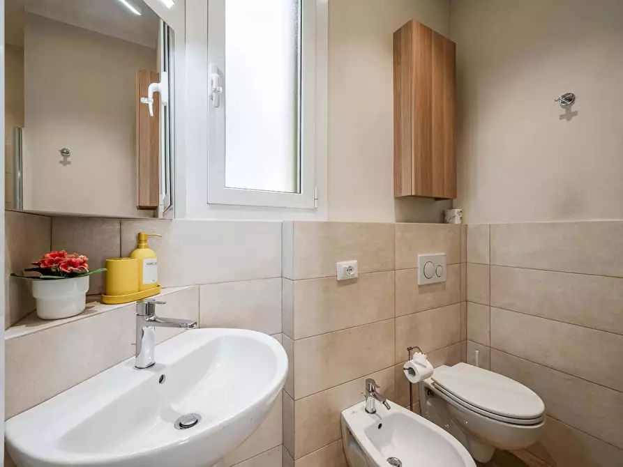 Immagine 15 di Appartamento in affitto  in Via Fondazza11 a Bologna