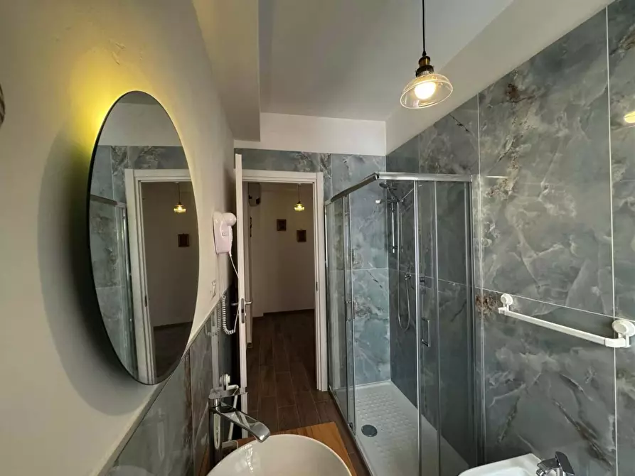 Immagine 9 di Appartamento in affitto  in Via Cairano11 a Roma