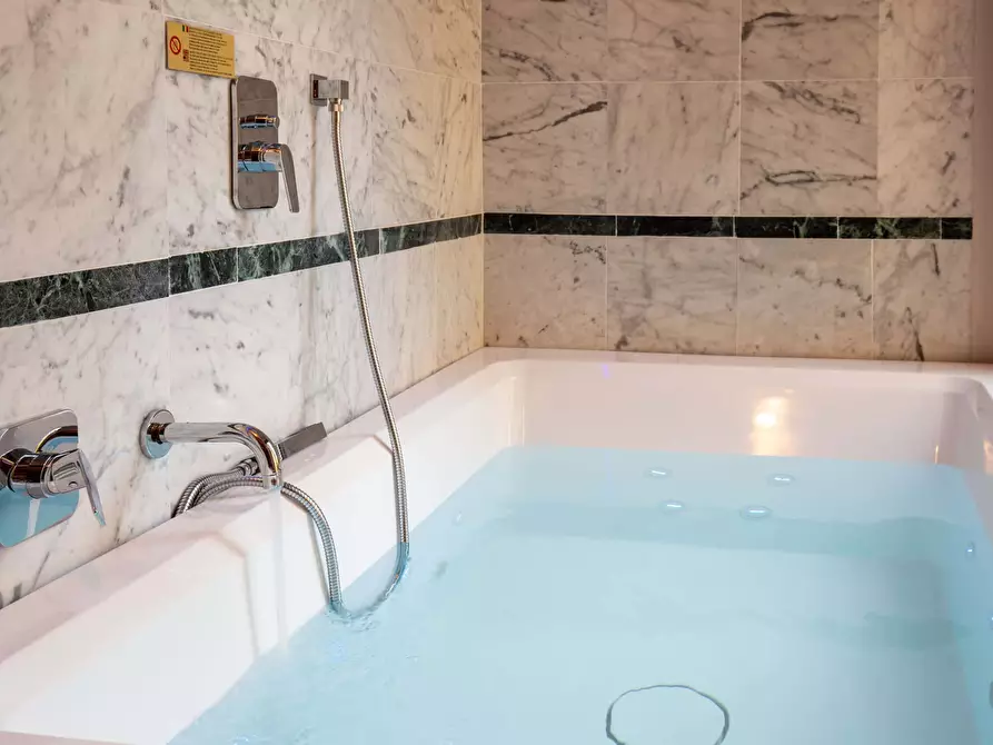 Immagine 7 di Appartamento in affitto  in Via de' Falegnami16 a Bologna