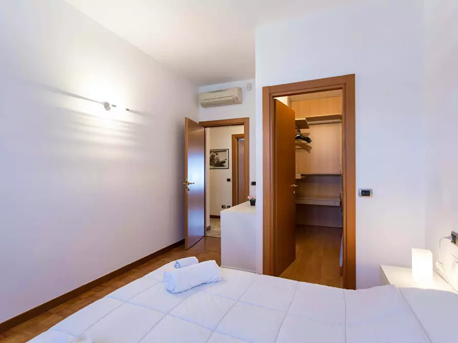 Immagine 23 di Appartamento in affitto  in Via Luigi Settembrini a Milano