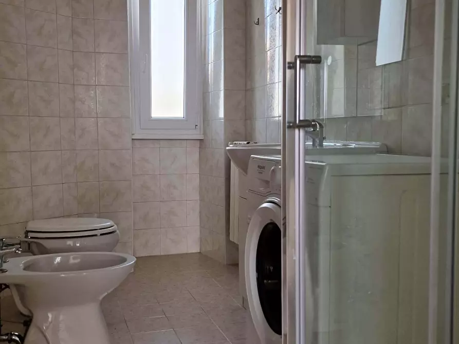 Immagine 10 di Camera in affitto  in Via Ostiense343 a Roma