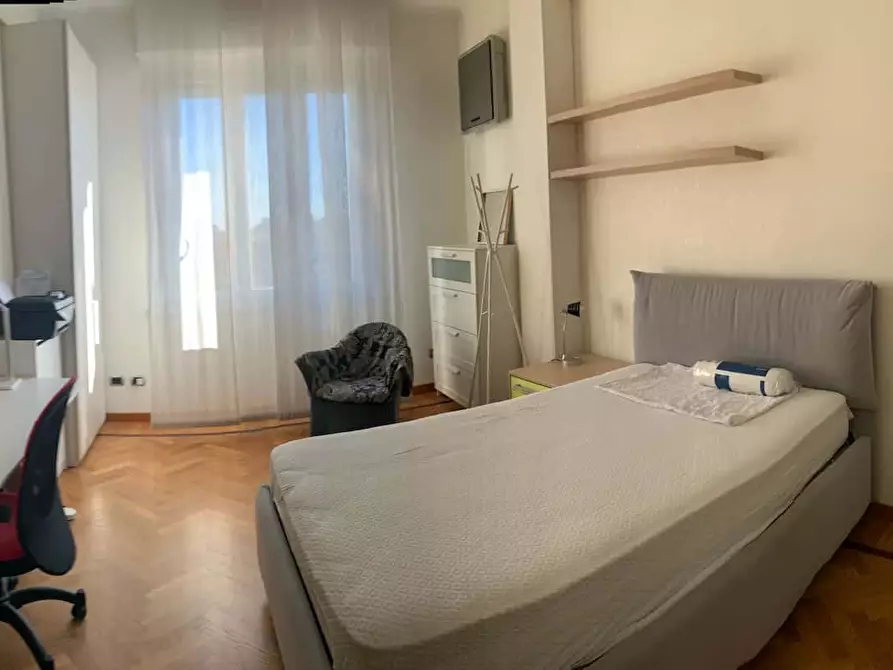 Immagine 4 di Appartamento in affitto  in Via Alfredo Oriani2 a Milano