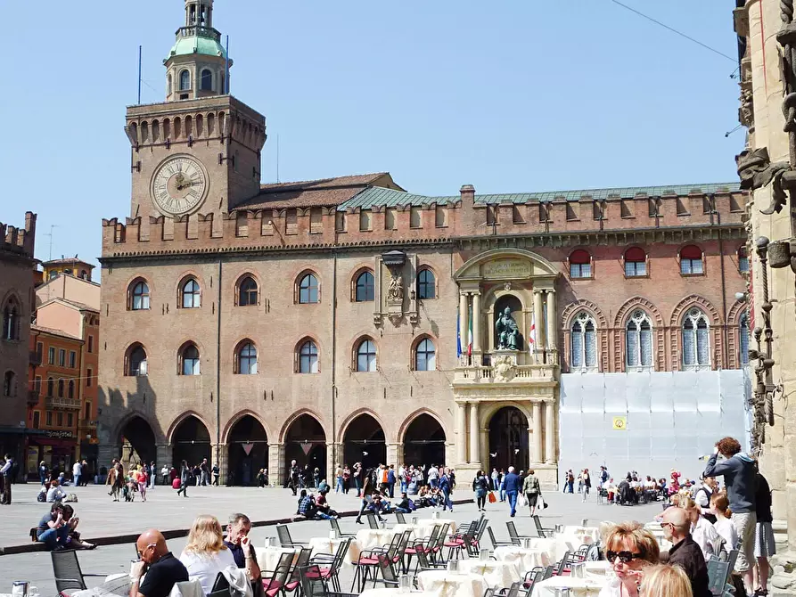 Immagine 28 di Appartamento in affitto  in Via Monte Grappa3 a Bologna