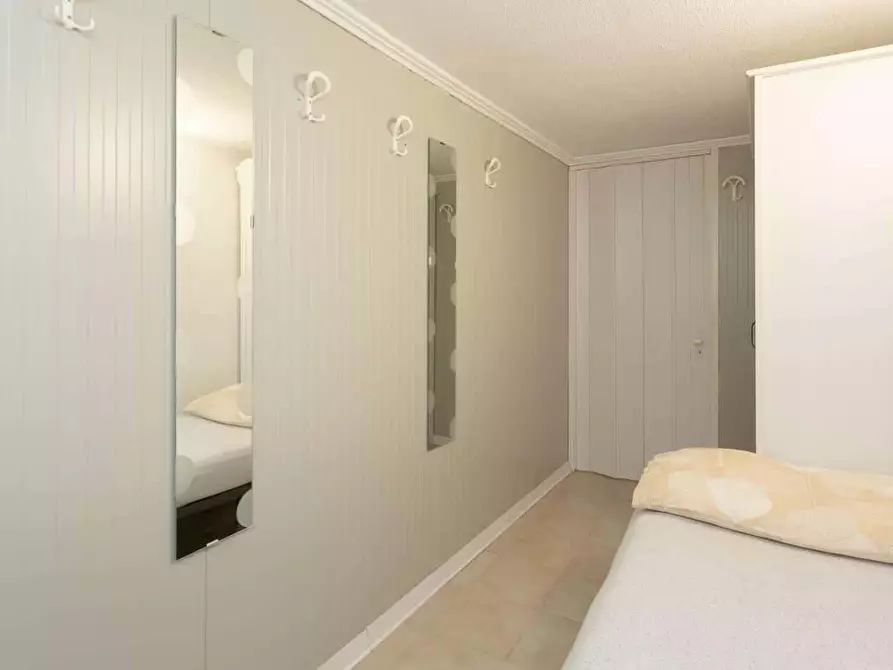 Immagine 16 di Camera in affitto  in Via Neera a Milano