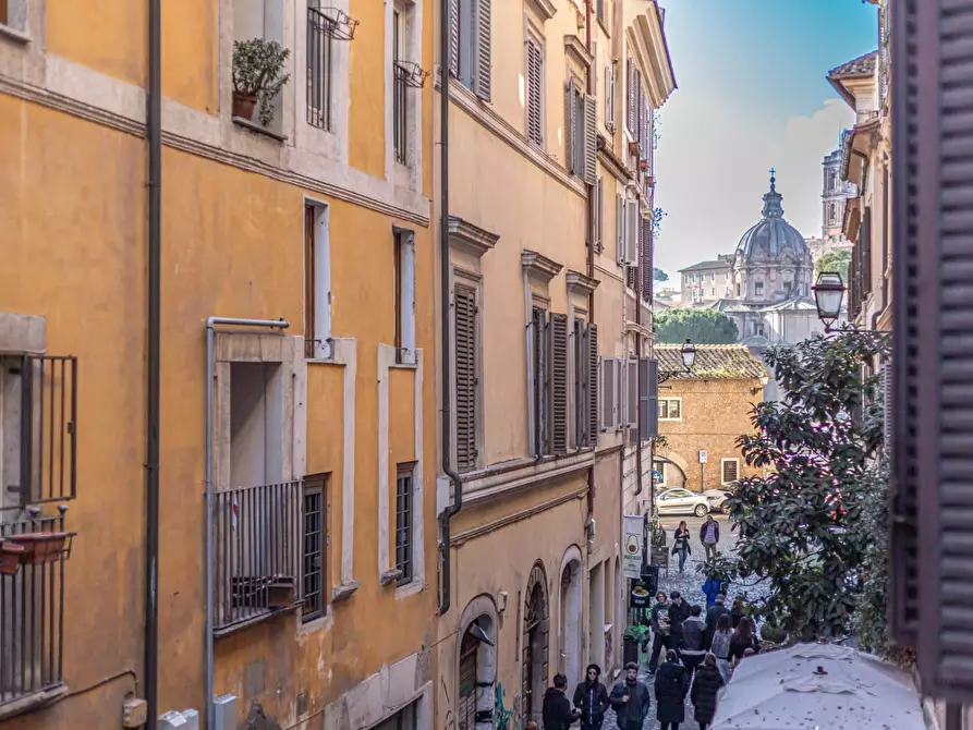 Immagine 5 di Appartamento in affitto  in Via della Madonna dei Monti15 a Roma
