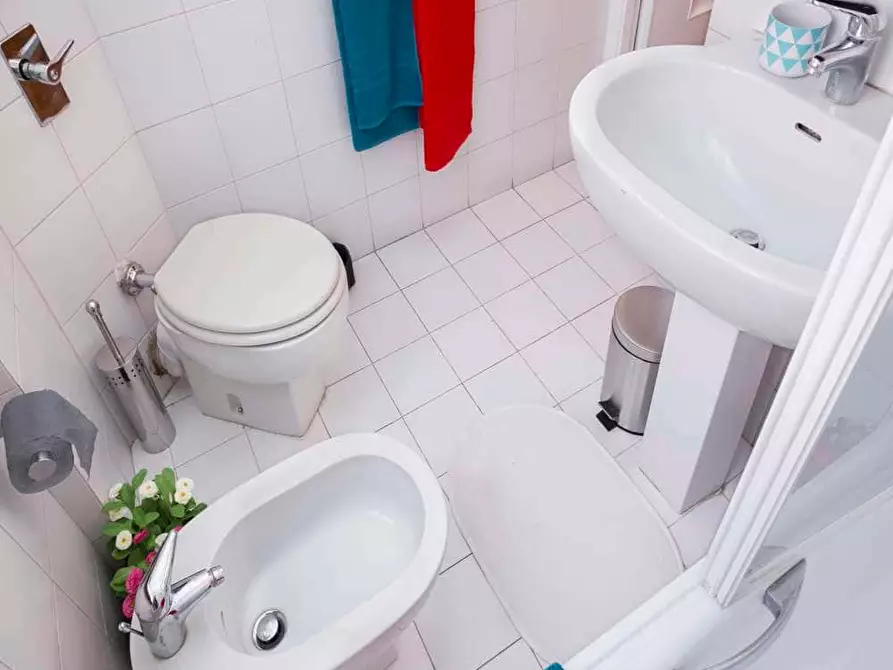 Immagine 23 di Camera in affitto  in Via Salvatore Barzilai9 a Milano