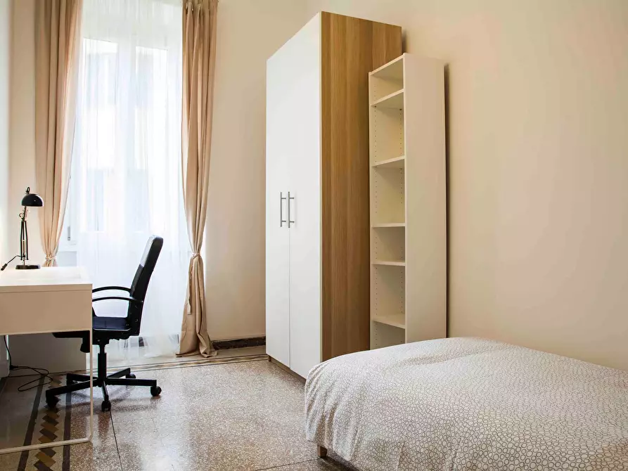 Immagine 1 di Camera in affitto  in Via Treviso43 a Roma