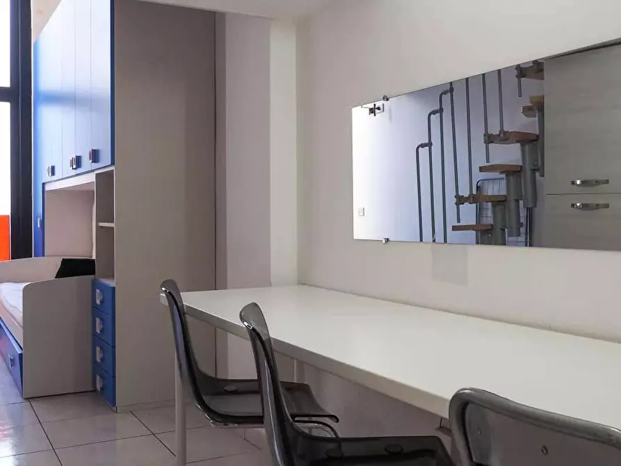 Immagine 2 di Camera in affitto  in Via Privata Ugo Tommei a Milano