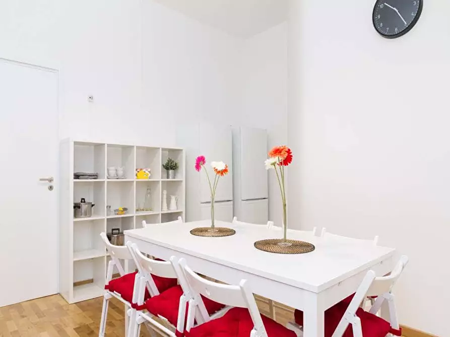 Immagine 38 di Camera in affitto  in Via Larga26 a Milano