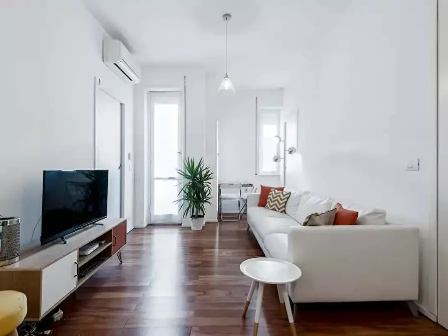 Immagine 20 di Appartamento in affitto  in Via Luigi Canonica1 a Milano