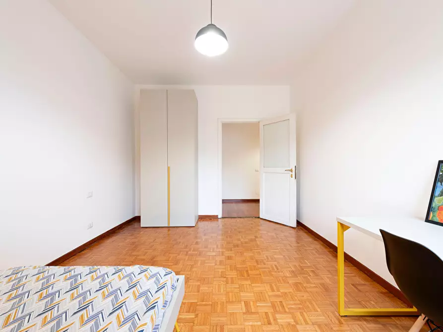 Immagine 3 di Camera in affitto  in Via Leopoldo Cicognara2 a Milano