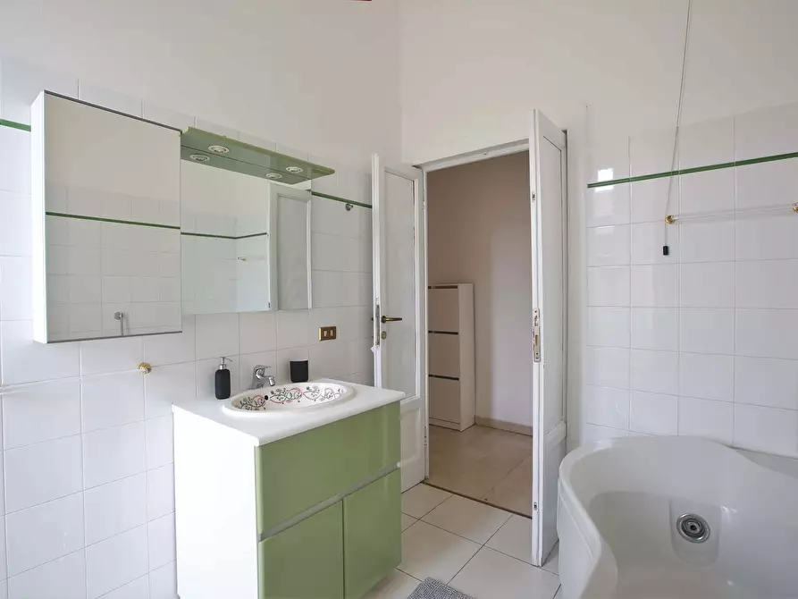 Immagine 27 di Camera in affitto  in Via Gustavo Modena35 a Milano