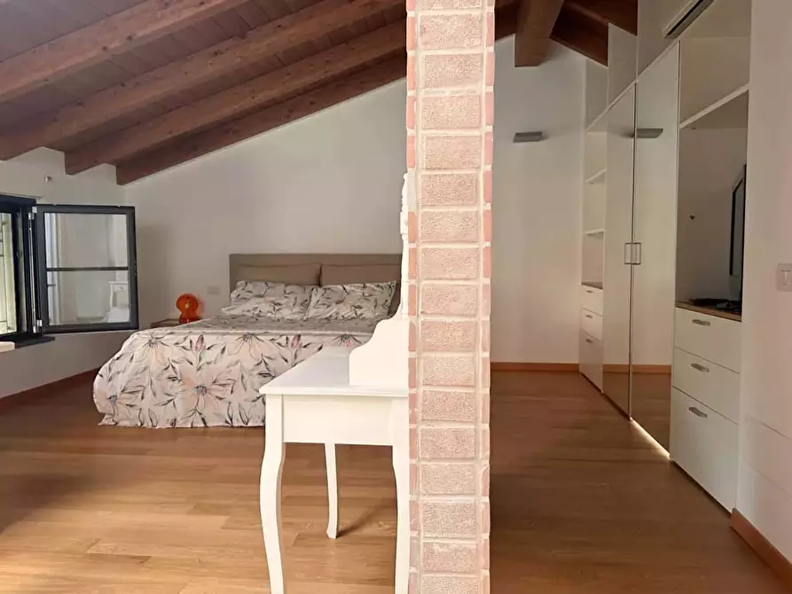 Immagine 39 di Appartamento in affitto  in Via Ampola9 a Milano