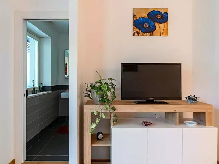 Immagine 3 di Appartamento in affitto  in Viale Beethoven26 a Roma