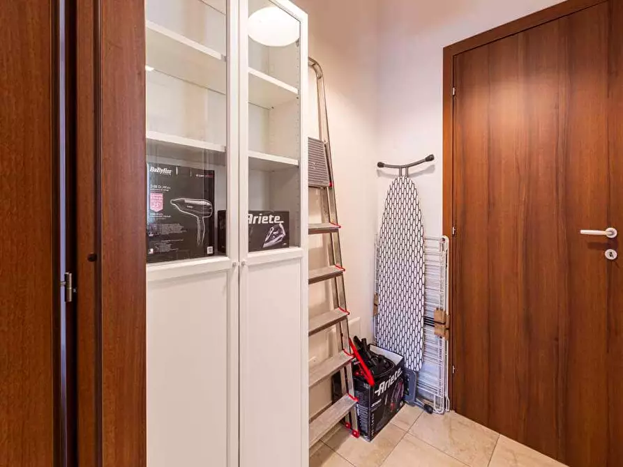 Immagine 14 di Camera in affitto  in Via Giuseppe Regaldi19 a Milano