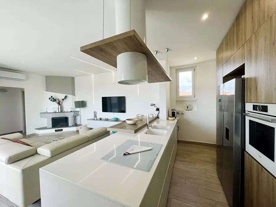 Immagine 31 di Appartamento in affitto  in Via Torri in Sabina14 a Roma