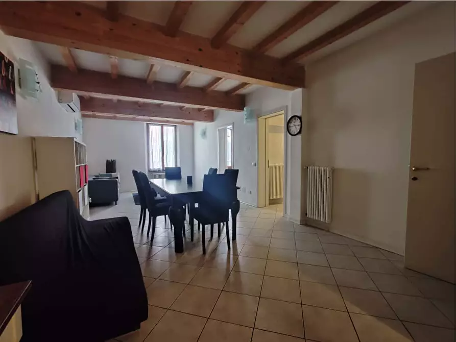 Immagine 3 di Appartamento in affitto  in Via Emilia Santo Stefano56 a Reggio Nell'emilia